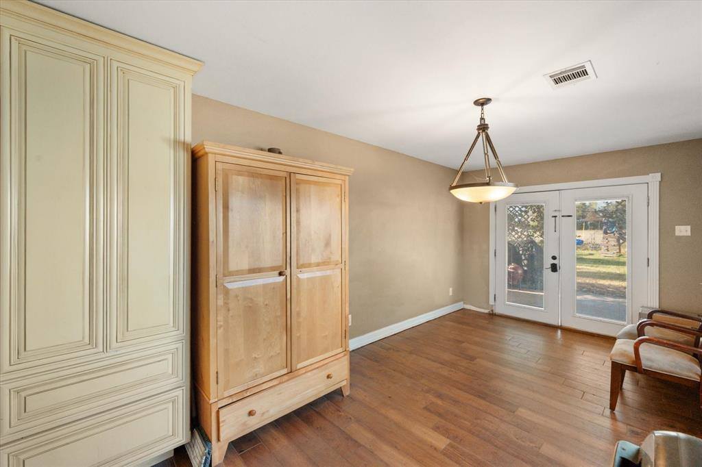 7811 East Fm 917, Alvarado, TX 76009