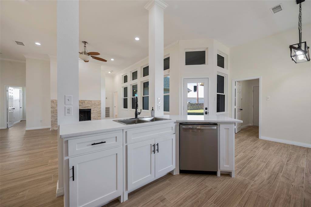 4901 Harborview Boulevard, Rowlett, TX 75088