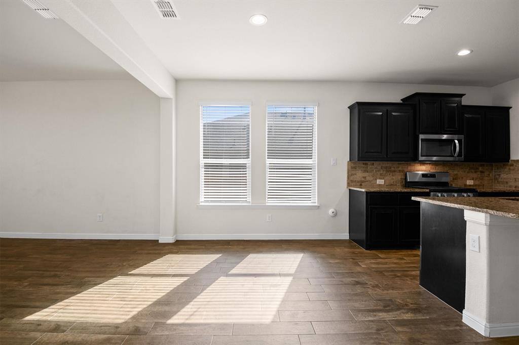 1211 Dublin Drive, Cleburne, TX 76033