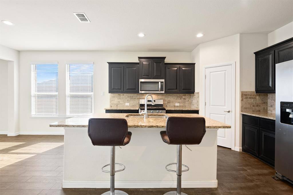 1211 Dublin Drive, Cleburne, TX 76033