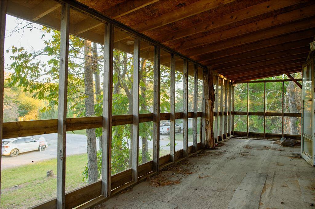 221 Clayton Drive, Pottsboro, TX 75076