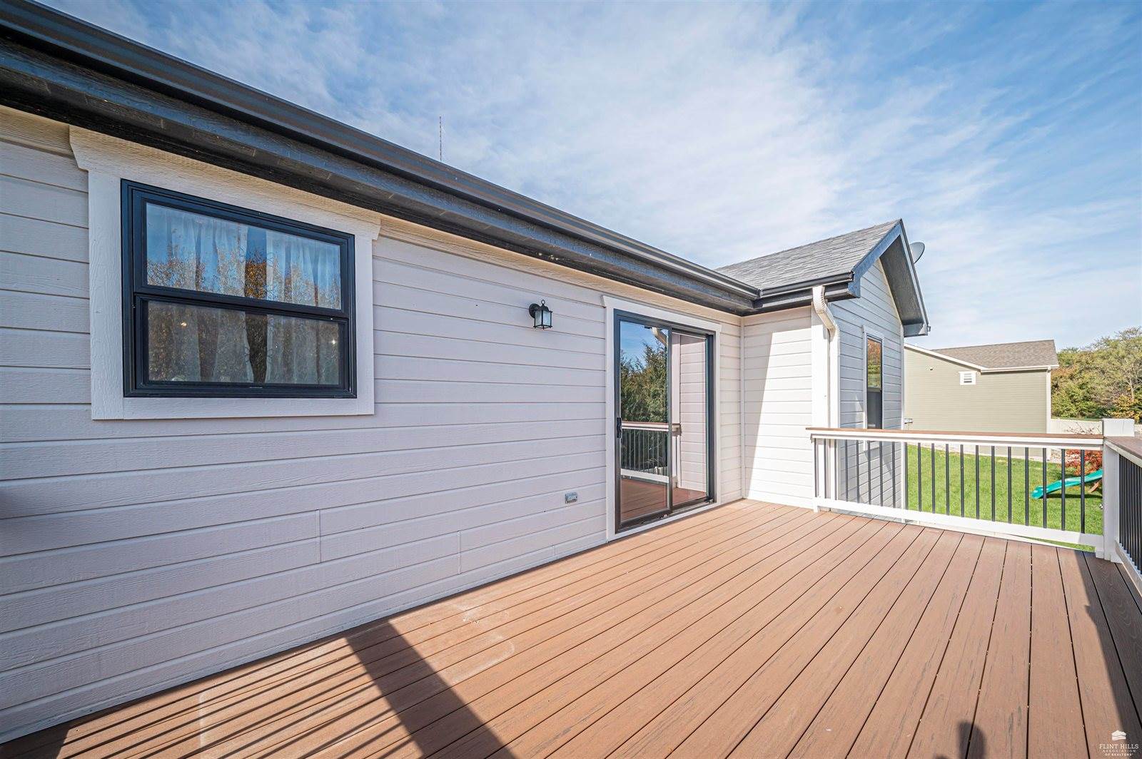 1007 Chisholm Trail, Junction City, KS 66441