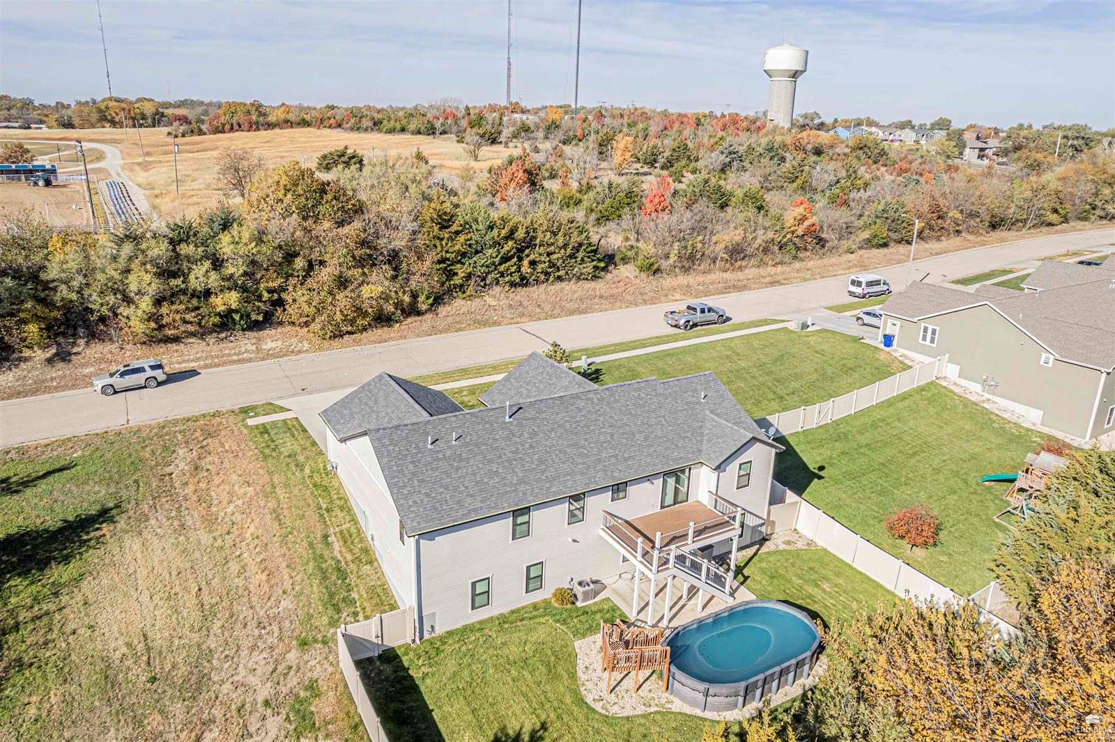 1007 Chisholm Trail, Junction City, KS 66441