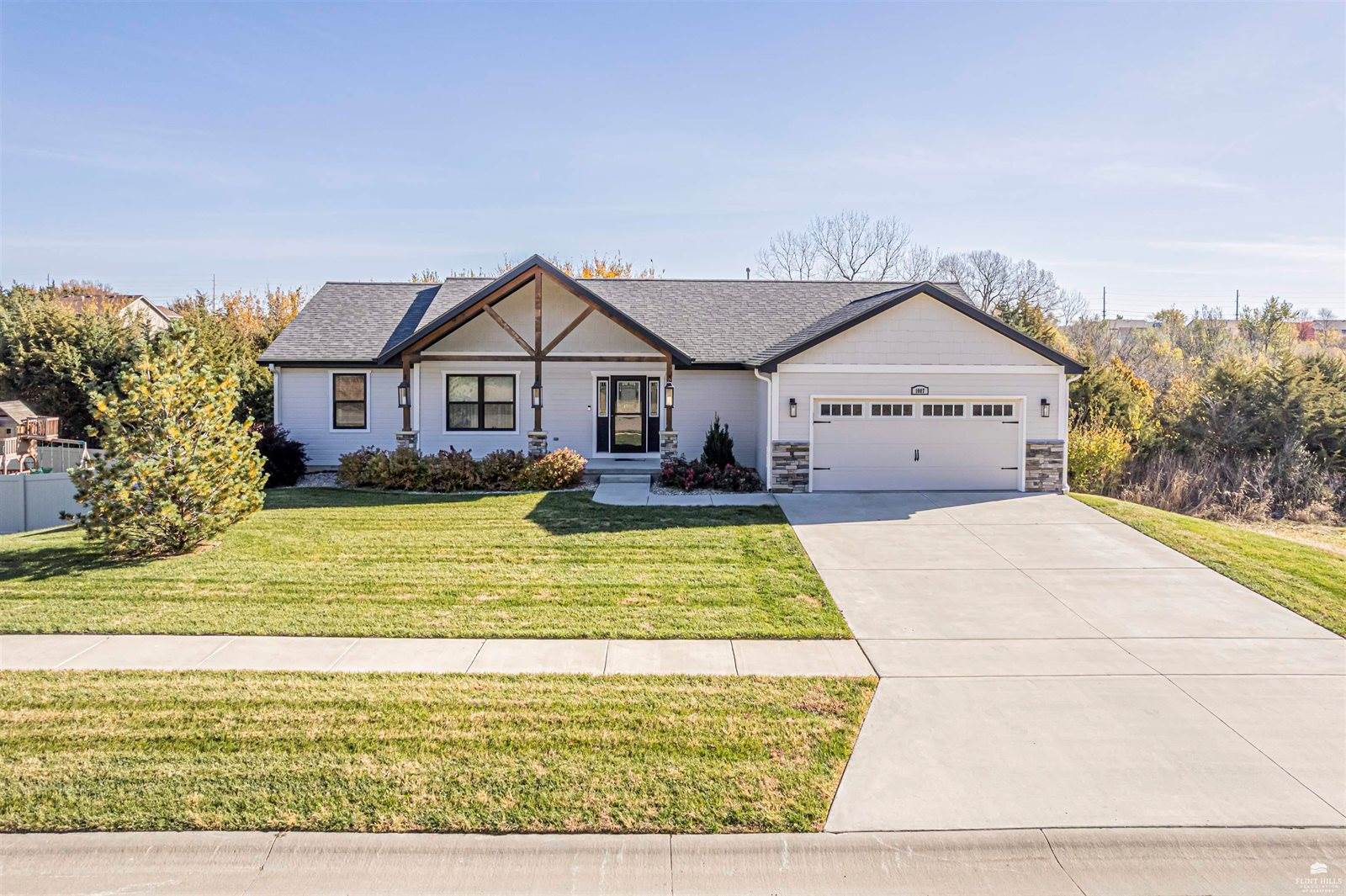 1007 Chisholm Trail, Junction City, KS 66441