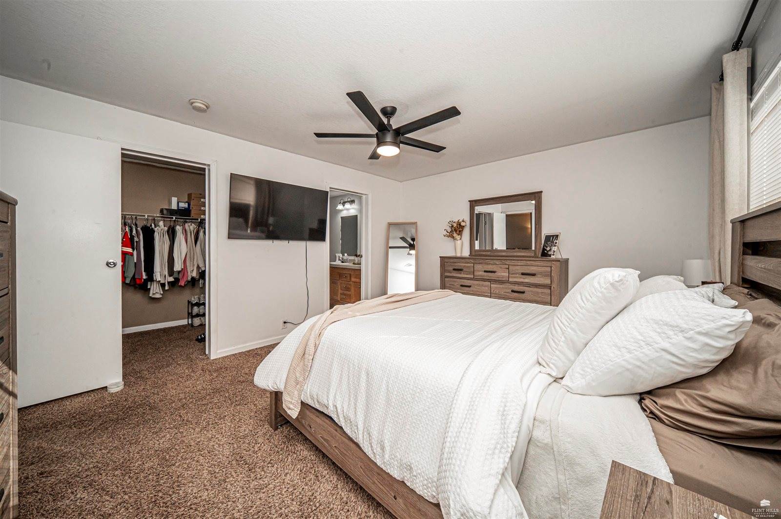 2512 Valley Drive, Junction City, KS 66441