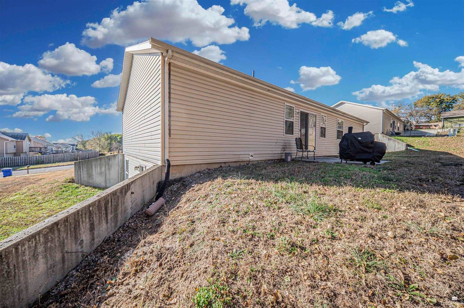 2512 Valley Drive, Junction City, KS 66441