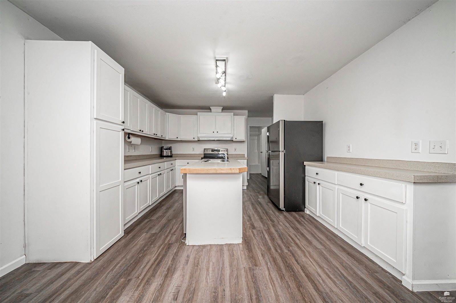 2512 Valley Drive, Junction City, KS 66441