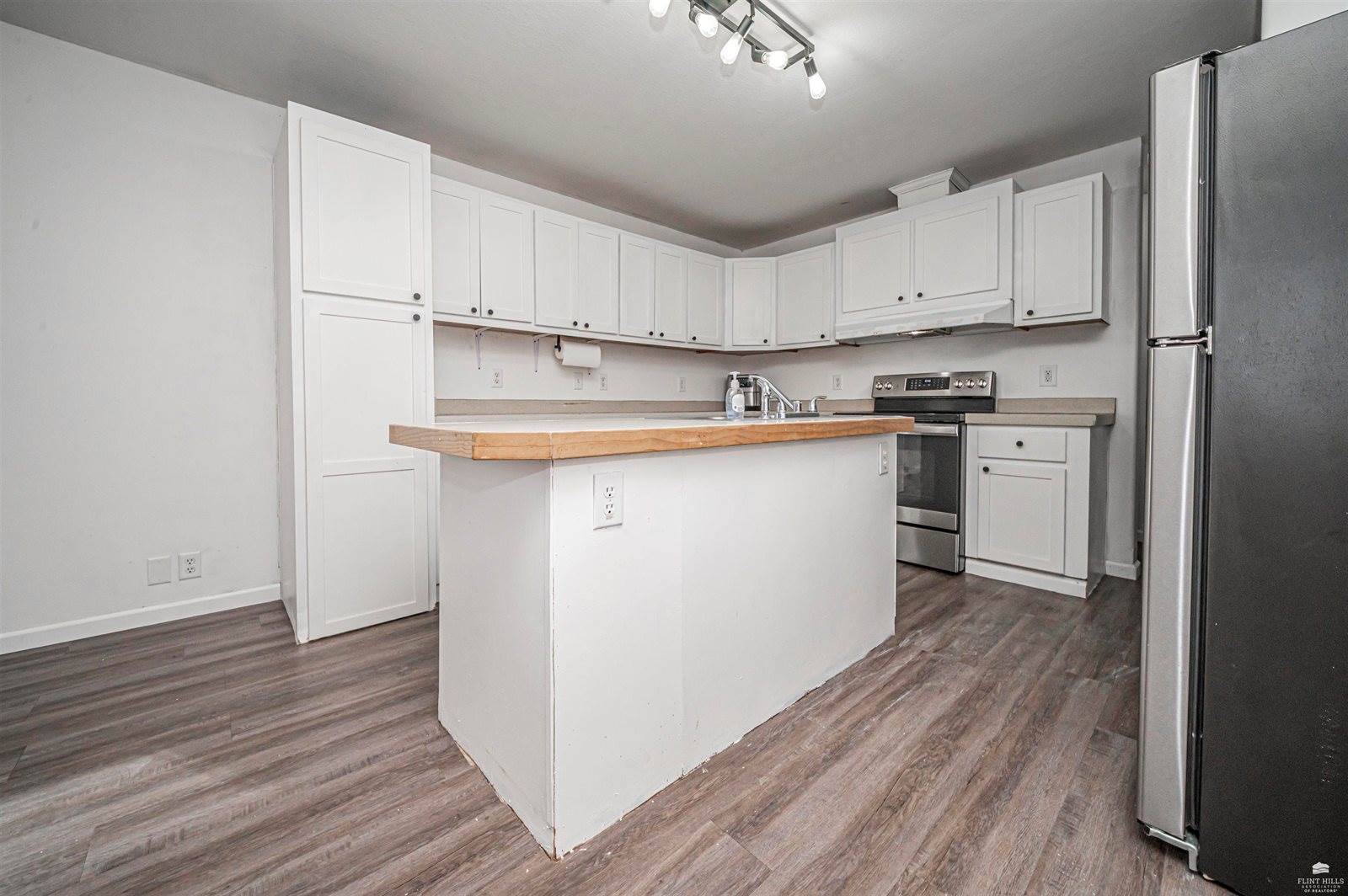 2512 Valley Drive, Junction City, KS 66441