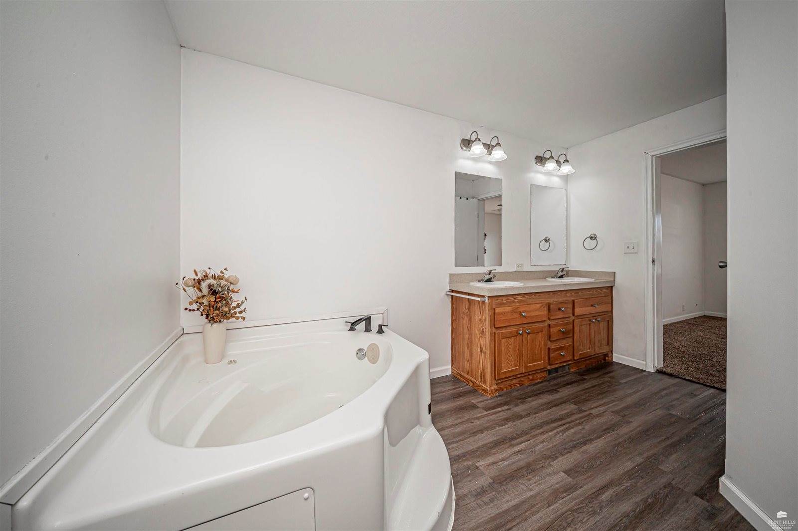 2512 Valley Drive, Junction City, KS 66441