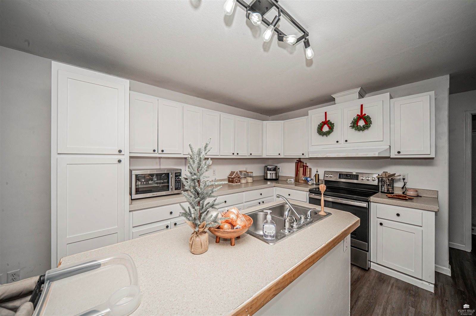 2512 Valley Drive, Junction City, KS 66441