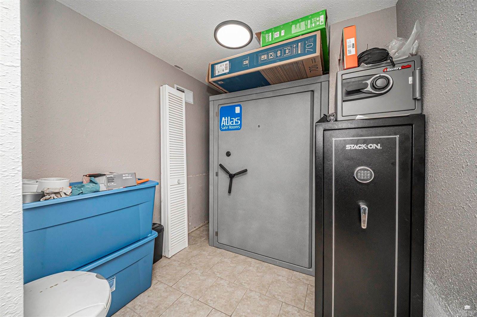 325 West 16th, Junction City, KS 66441