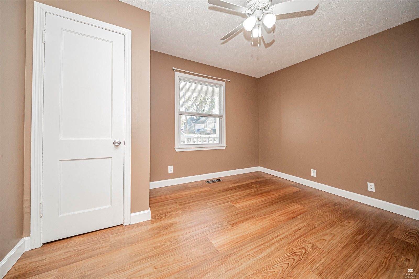 104 Sunset Drive, Junction City, KS 66441