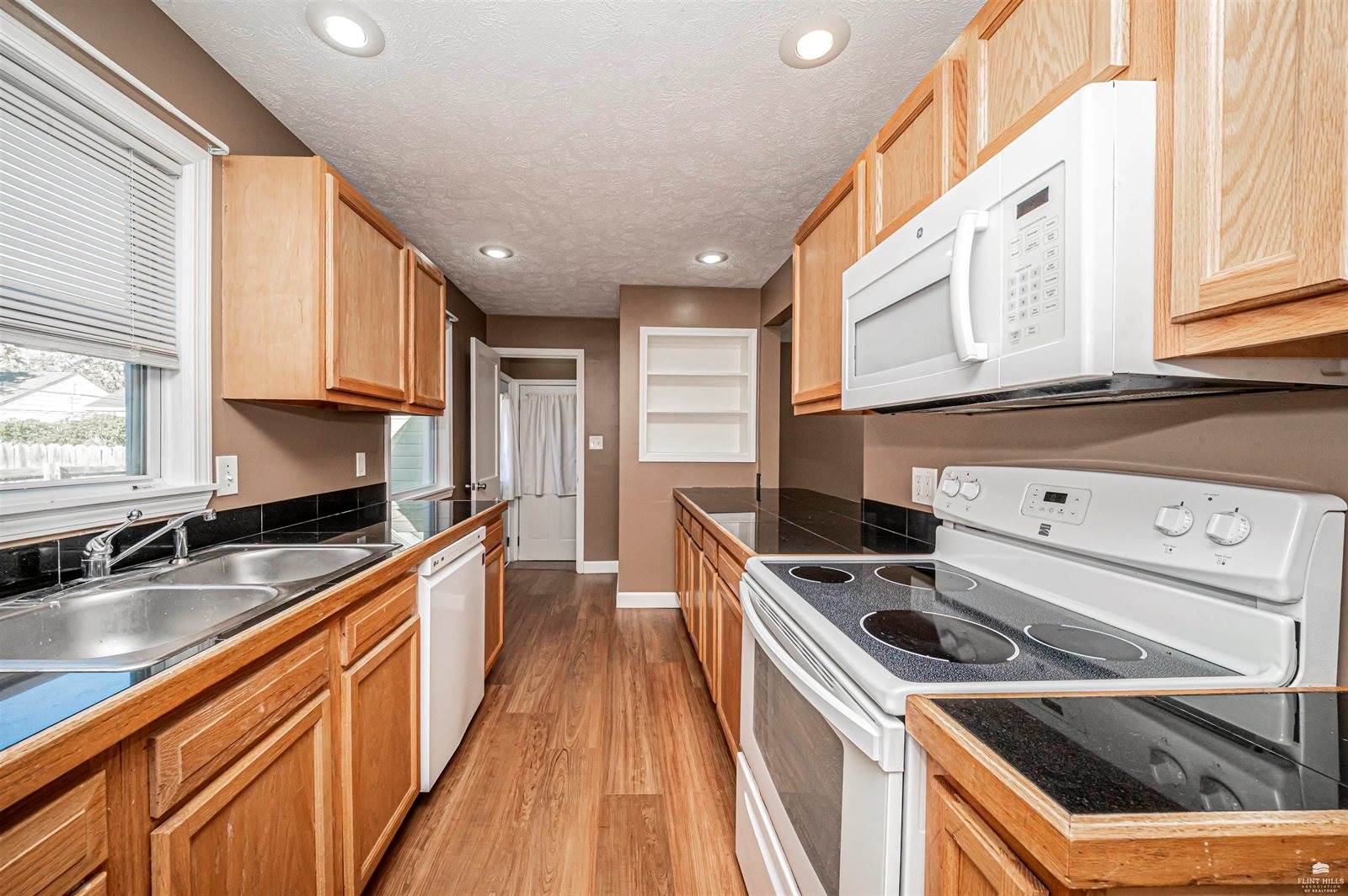 104 Sunset Drive, Junction City, KS 66441