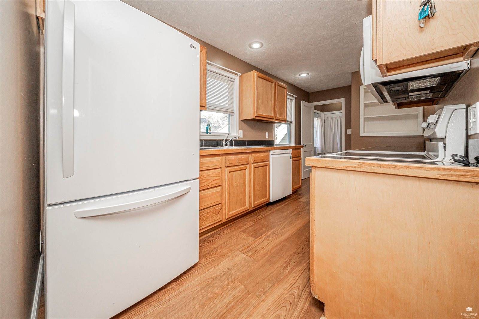 104 Sunset Drive, Junction City, KS 66441