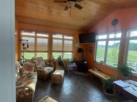 240 North Pond, Jackson, MN 56143