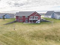 240 North Pond, Jackson, MN 56143