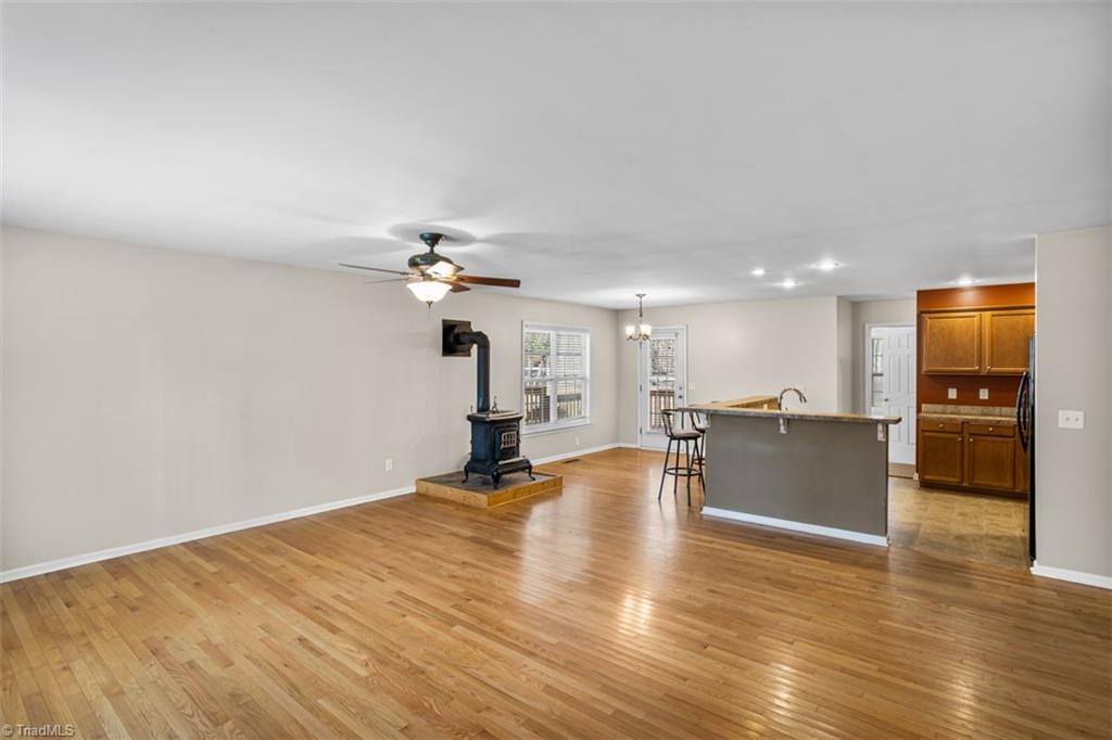 1405 Pratt Road, Pinnacle, NC 27043