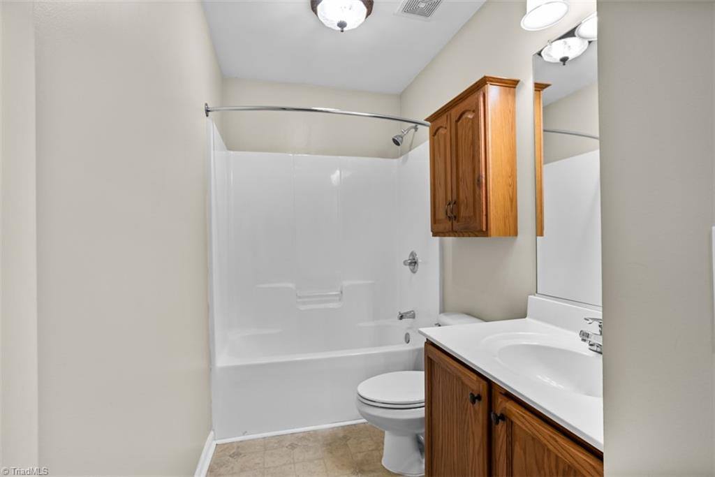 1405 Pratt Road, Pinnacle, NC 27043