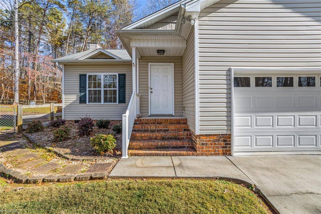 1405 Pratt Road, Pinnacle, NC 27043