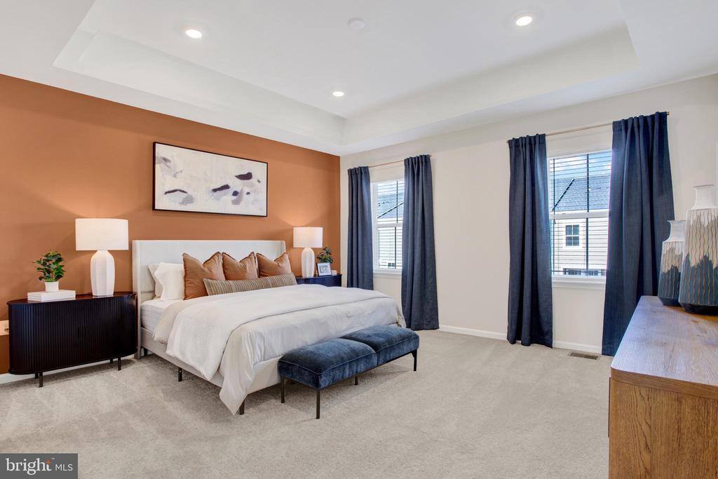 9666 Swallowtail Lane, Manassas, VA 20110