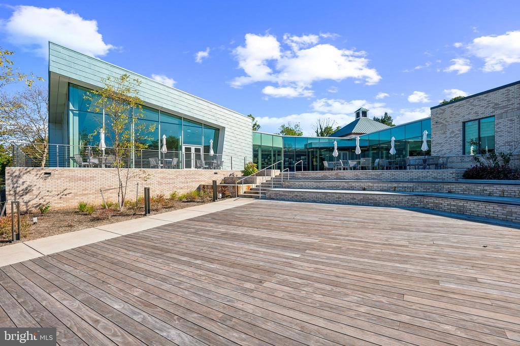 9666 Swallowtail Lane, Manassas, VA 20110