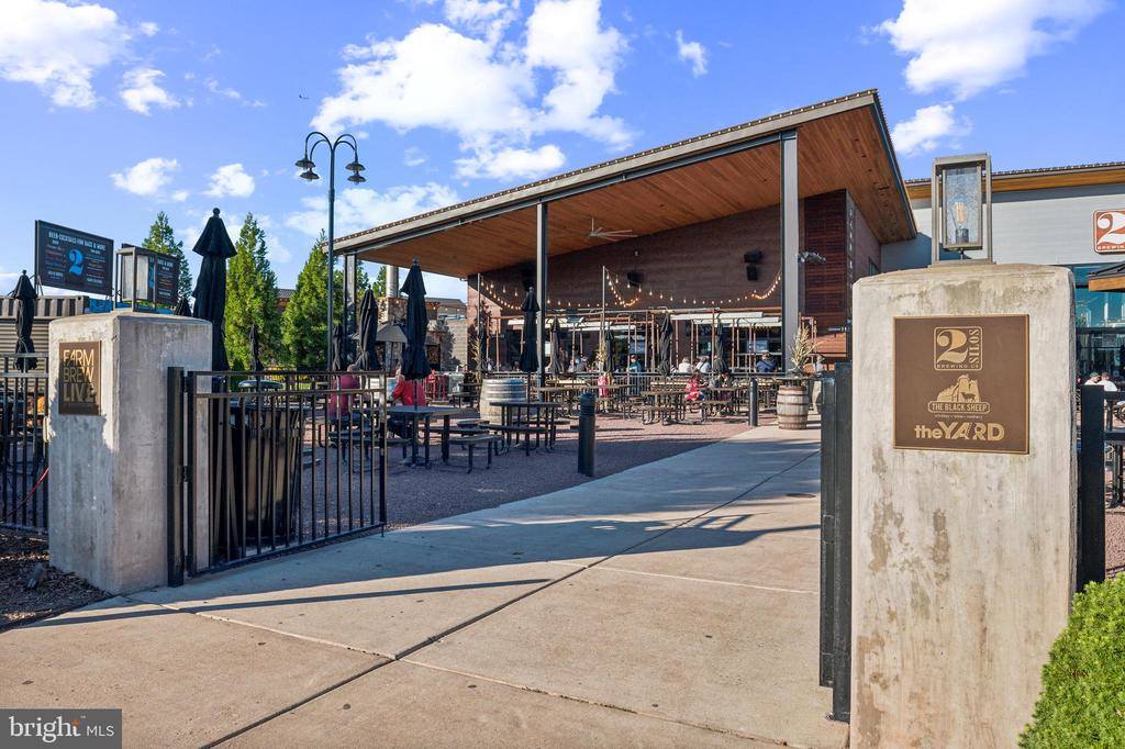 9666 Swallowtail Lane, Manassas, VA 20110