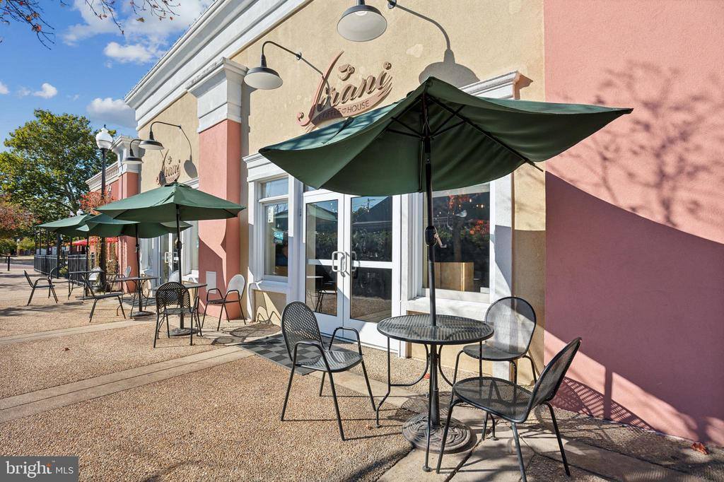 9666 Swallowtail Lane, Manassas, VA 20110