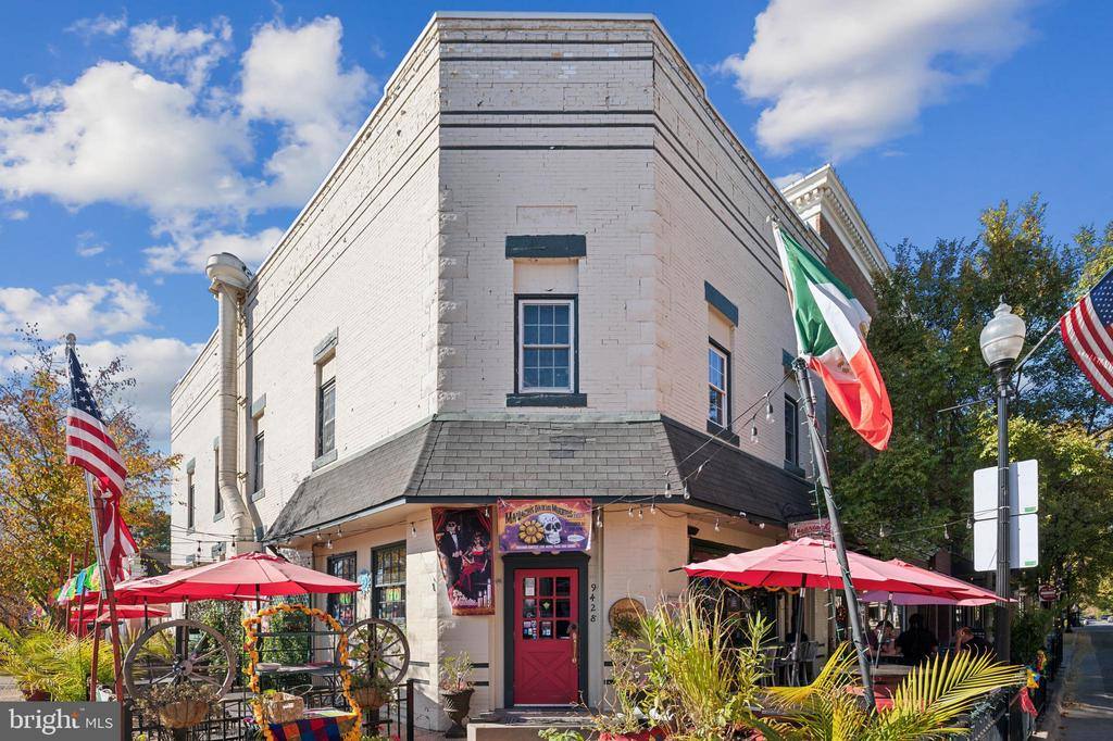 9666 Swallowtail Lane, Manassas, VA 20110