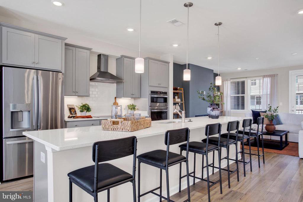 9666 Swallowtail Lane, Manassas, VA 20110