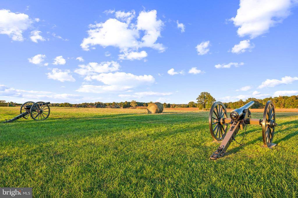 9666 Swallowtail Lane, Manassas, VA 20110