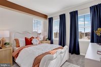 9666 Swallowtail Lane, Manassas, VA 20110