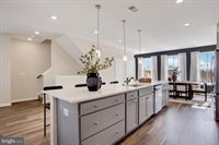 9666 Swallowtail Lane, Manassas, VA 20110