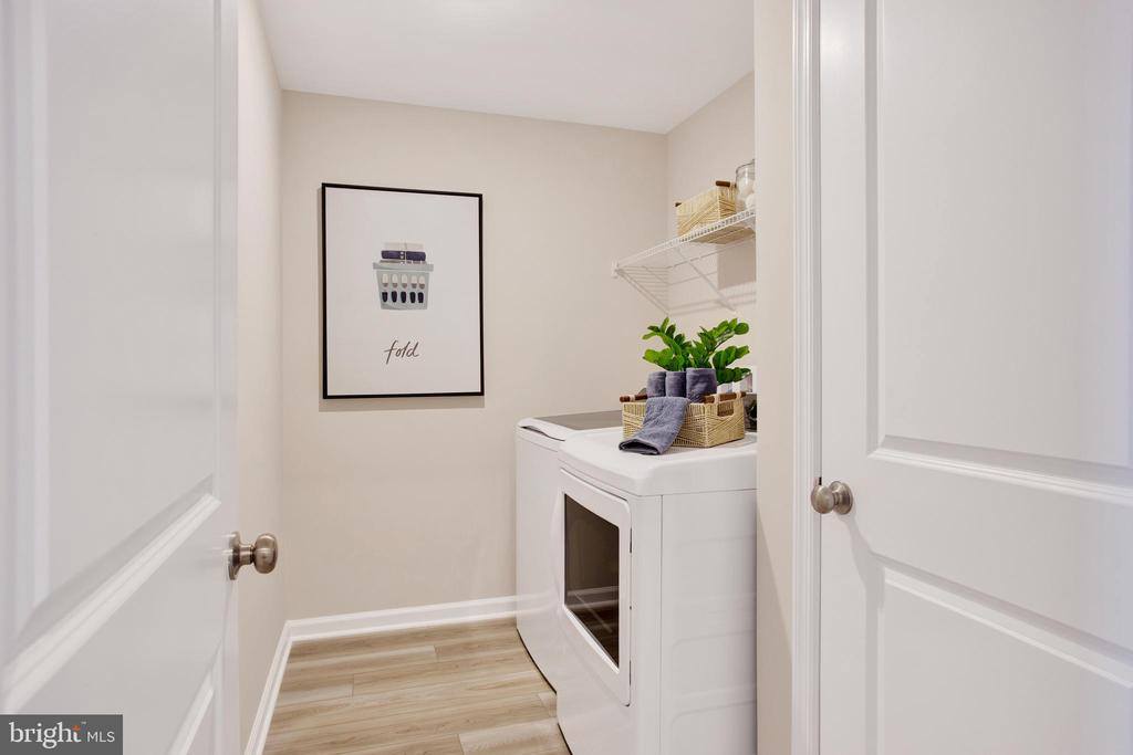 9664 Swallowtail Lane, Manassas, VA 20110