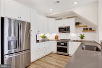 9664 Swallowtail Lane, Manassas, VA 20110