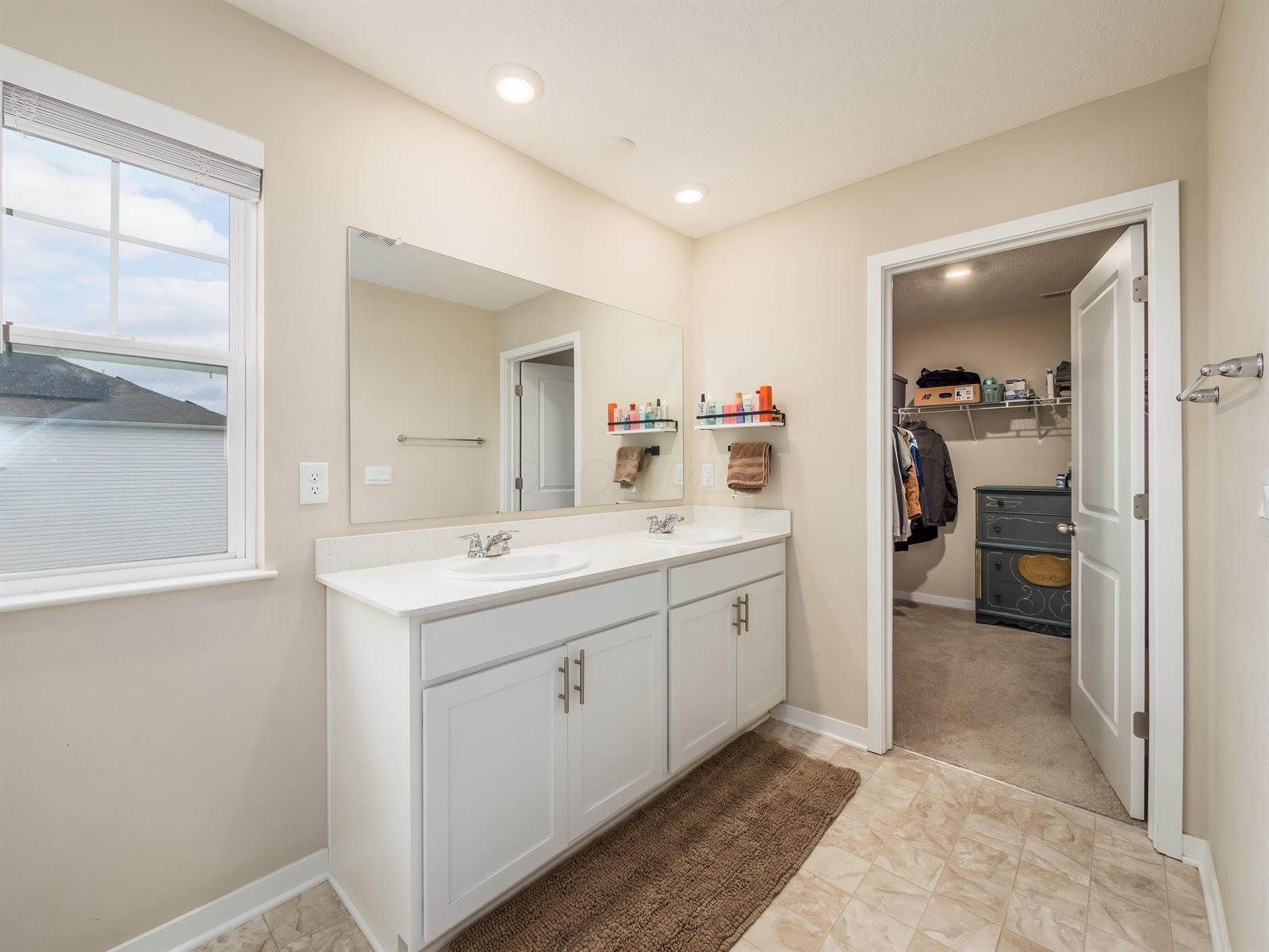 141 Brazos Drive, Delaware, OH 43015