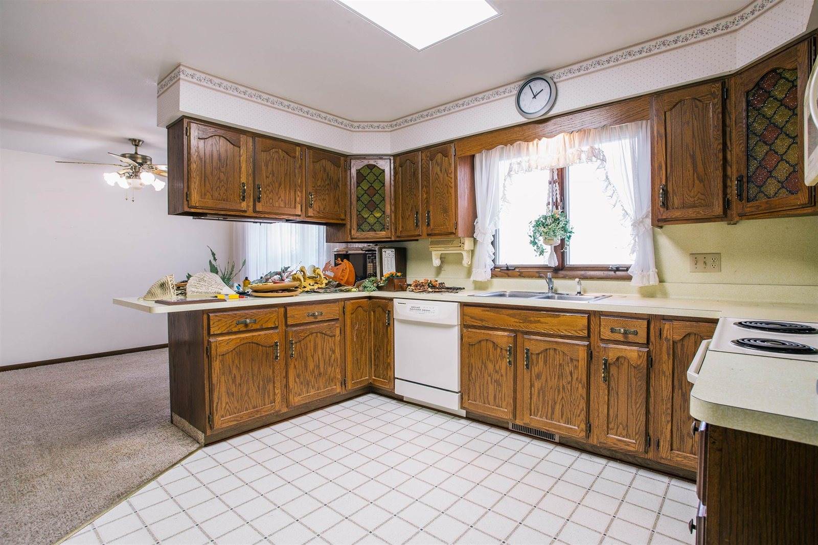 300 E Miller Street, Greenwood, WI 54437