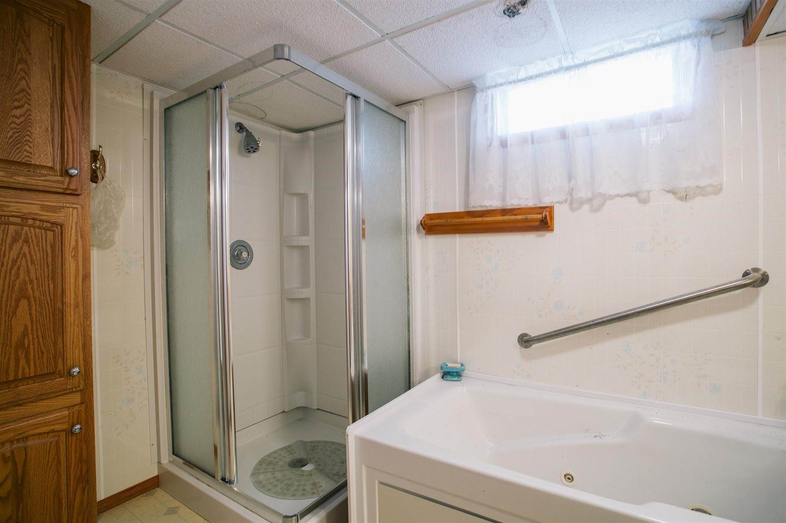 300 E Miller Street, Greenwood, WI 54437