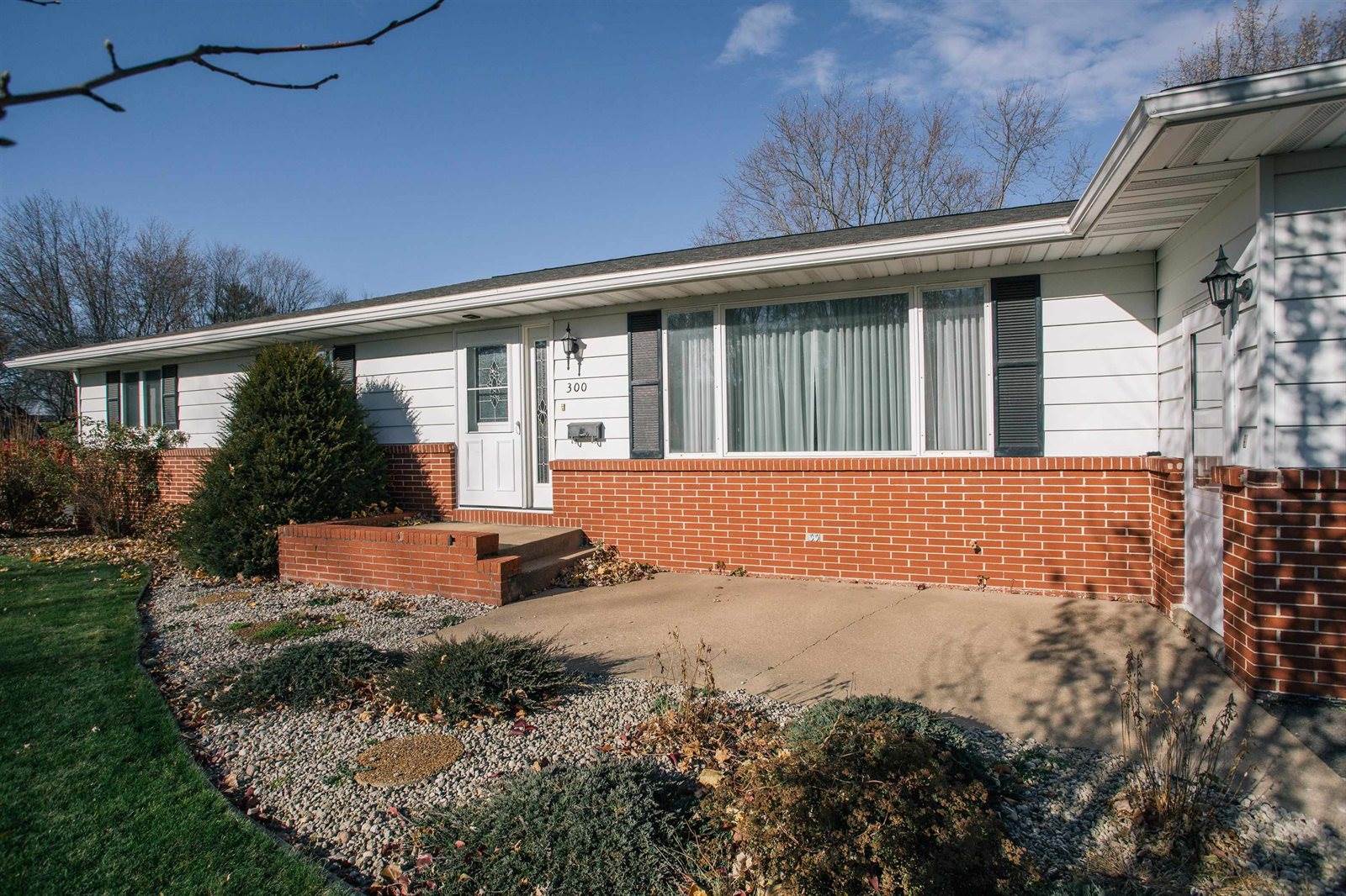 300 E Miller Street, Greenwood, WI 54437