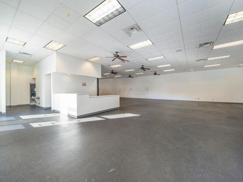 171 Green Meadows Drive South, Lewis Center, OH 43035