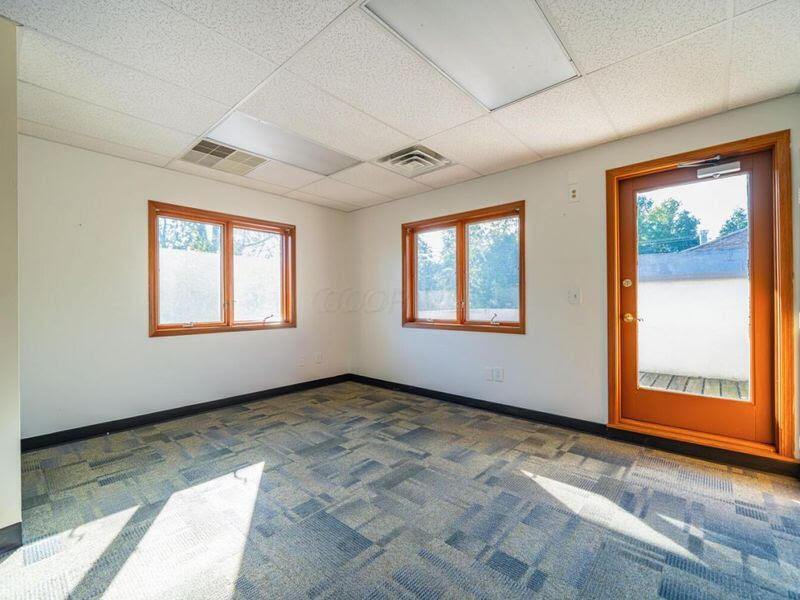 171 Green Meadows Drive South, Lewis Center, OH 43035