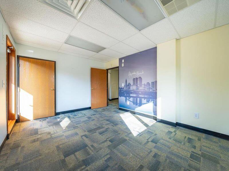 171 Green Meadows Drive South, Lewis Center, OH 43035