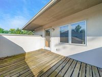 171 Green Meadows Drive South, Lewis Center, OH 43035