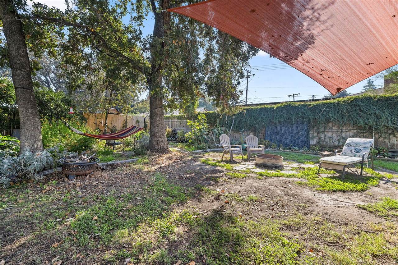646 South Redwood Drive, Visalia, CA 93277