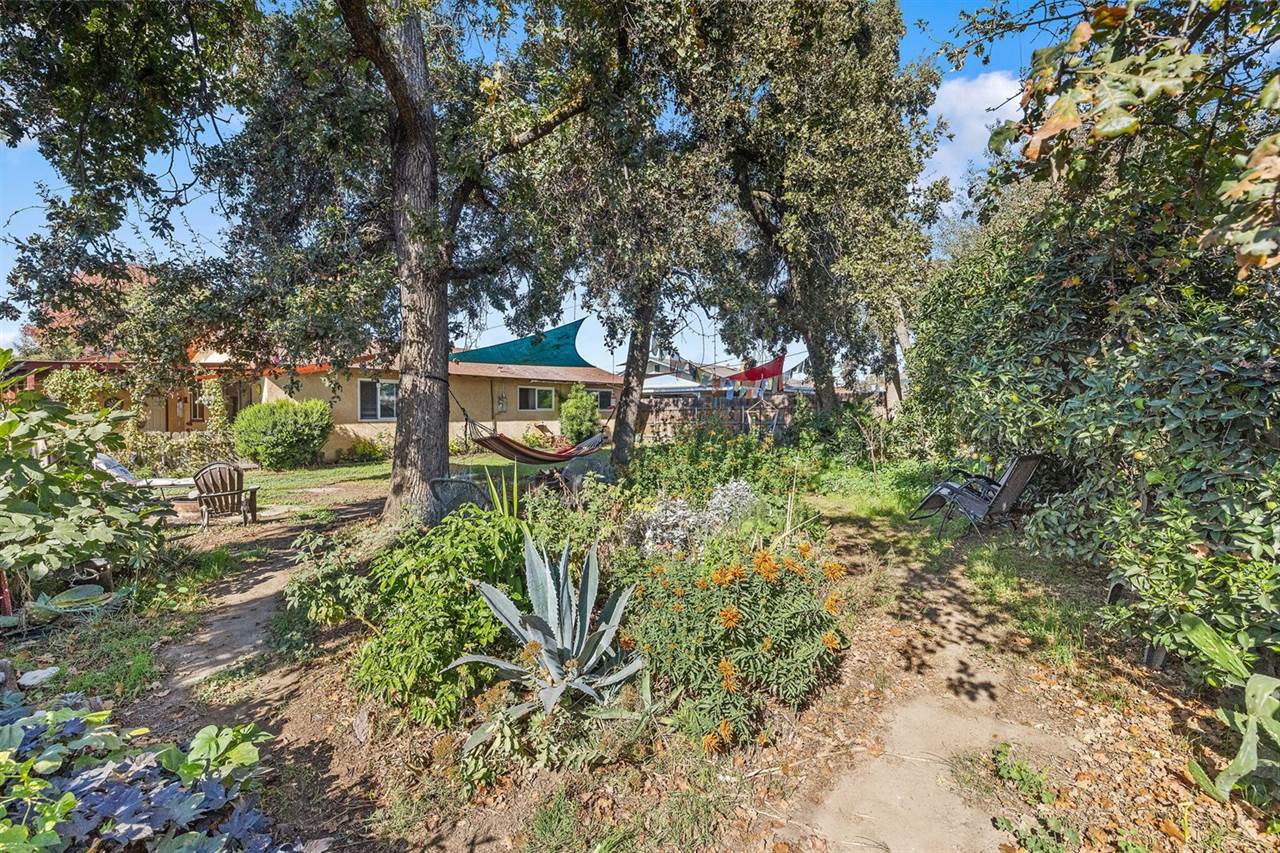 646 South Redwood Drive, Visalia, CA 93277