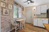 646 South Redwood Drive, Visalia, CA 93277