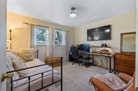 646 South Redwood Drive, Visalia, CA 93277