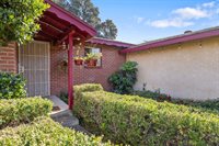 646 South Redwood Drive, Visalia, CA 93277