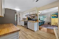 646 South Redwood Drive, Visalia, CA 93277