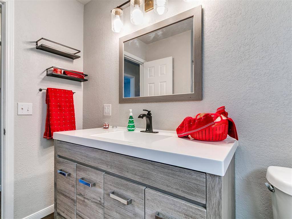 3129 Delmar Road, Del City, OK 73115