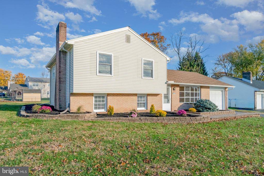 118 Kim Acres Drive, Mechanicsburg, PA 17055